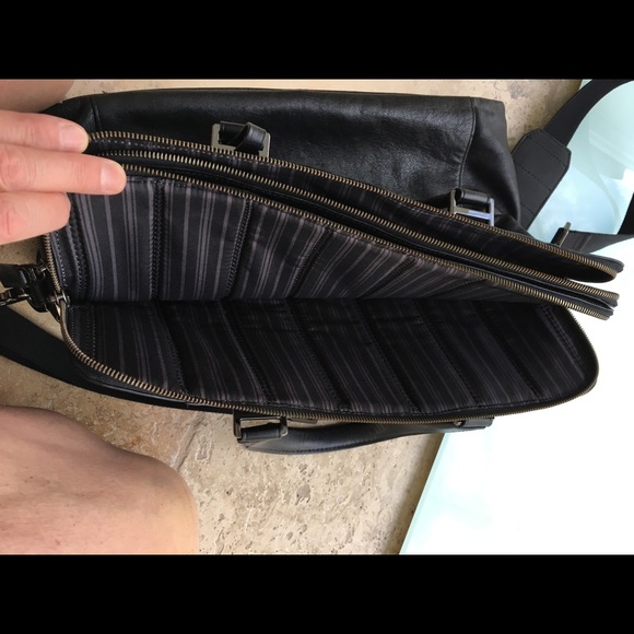Tumi black leather briefcase - Picture 2 of 2